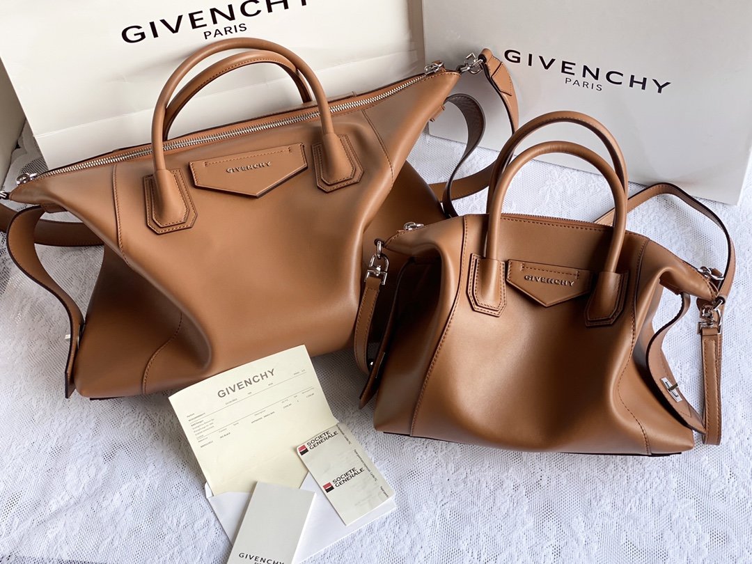 Replica Givenchy Antigona Soft Bag in Smooth Leather Coffee