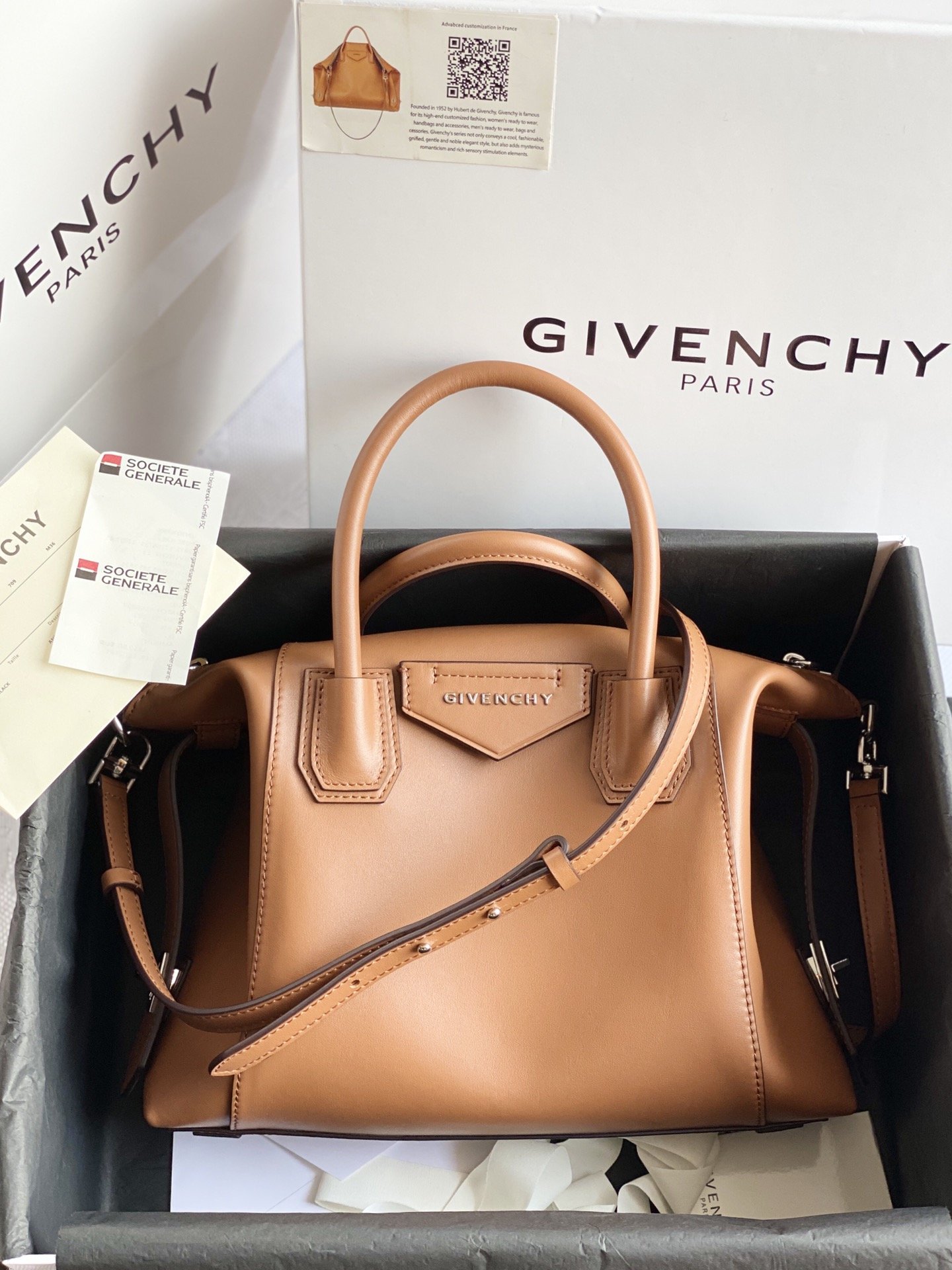 Replica Givenchy Antigona Soft Bag in Smooth Leather Coffee