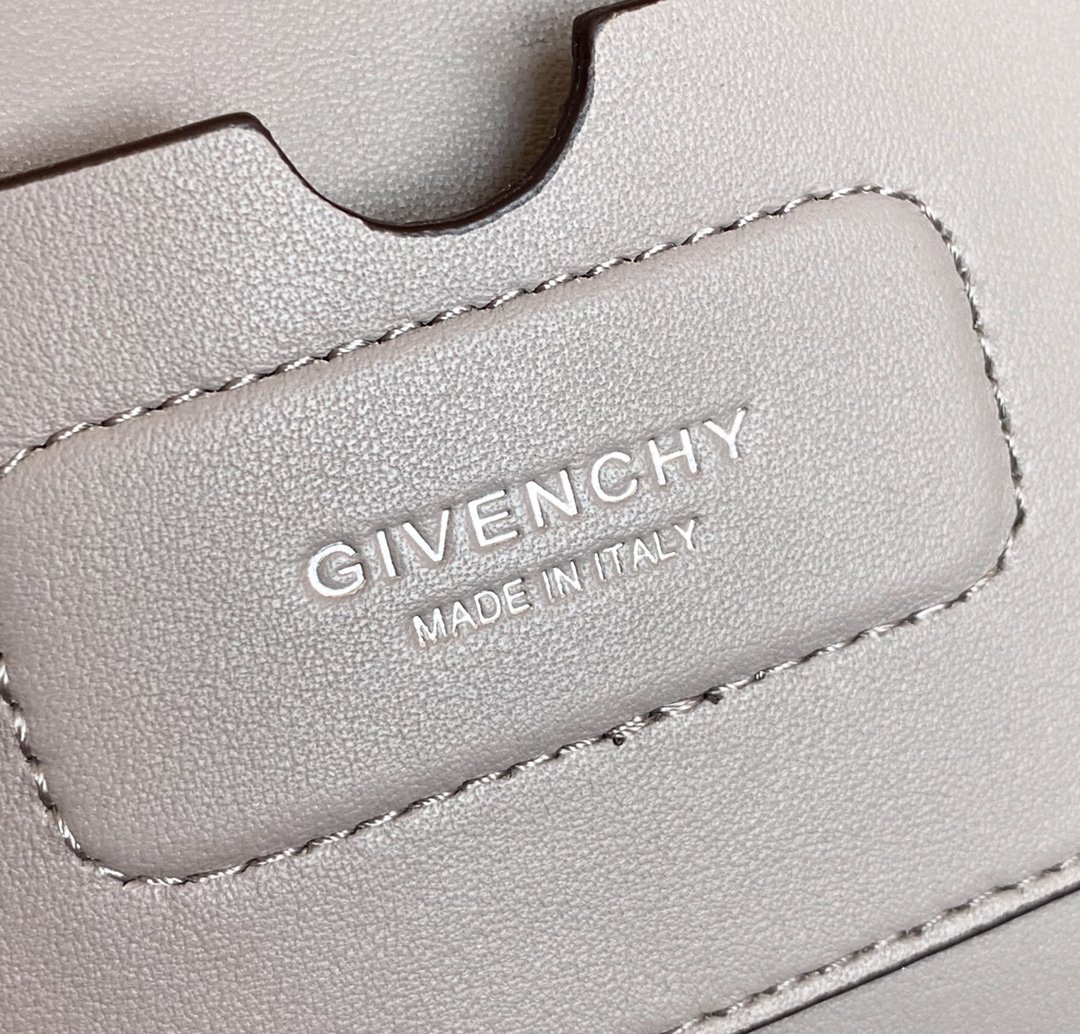 Replica Givenchy Antigona Soft Bag in Smooth Leather Gray