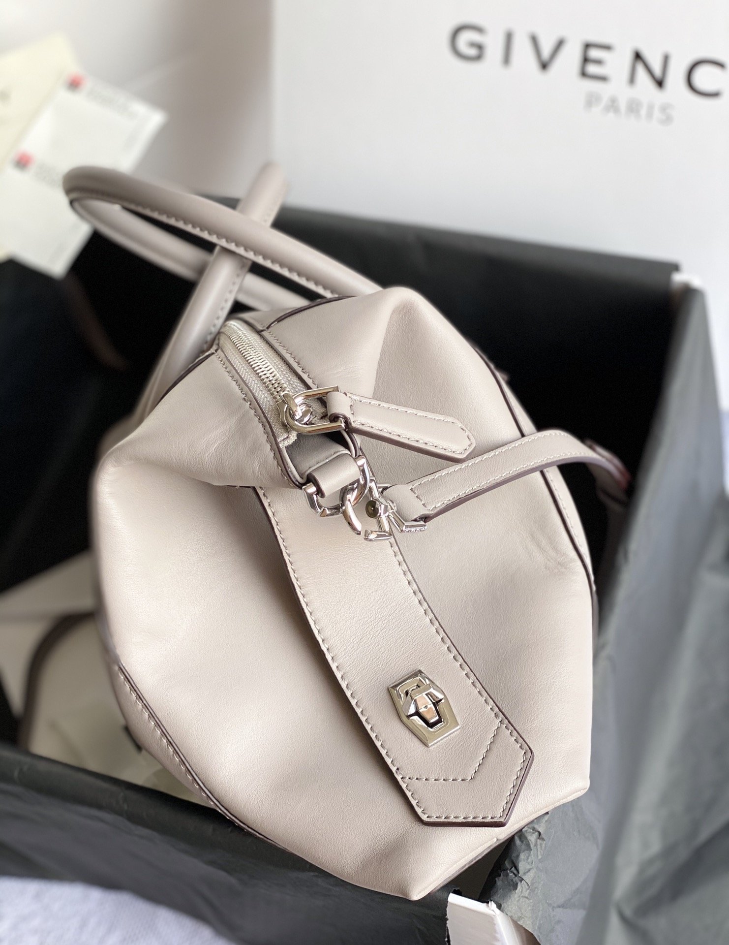 Replica Givenchy Antigona Soft Bag in Smooth Leather Gray