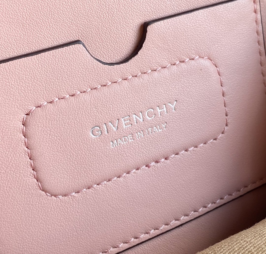 Replica Givenchy Antigona Soft Bag in Smooth Leather Pink