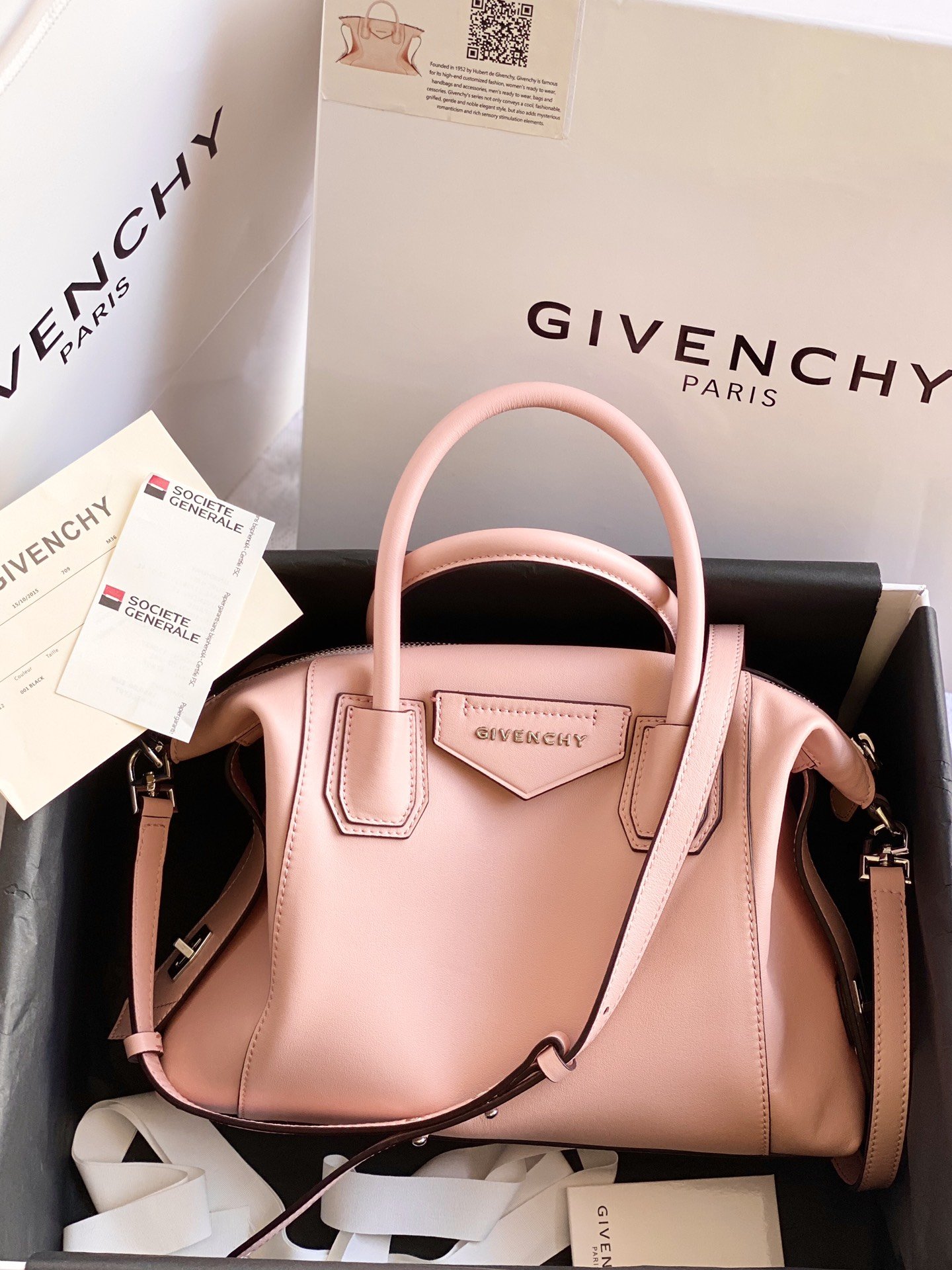 Replica Givenchy Antigona Soft Bag in Smooth Leather Pink