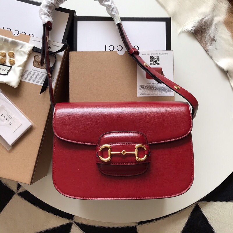 Replica Gucci 1955 Horsebit Shoulder Bag Red Textured Leather with a Vintage Effect 602204