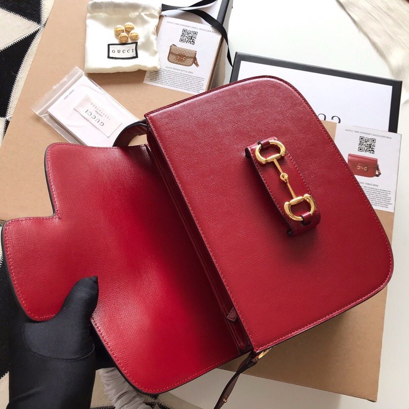 Replica Gucci 1955 Horsebit Shoulder Bag Red Textured Leather with a Vintage Effect 602204