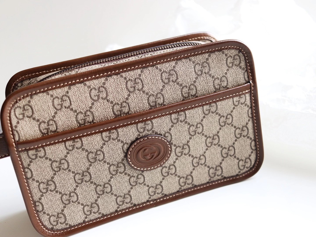 Replica Gucci 625764 GG Travel Pouch with Interlocking G