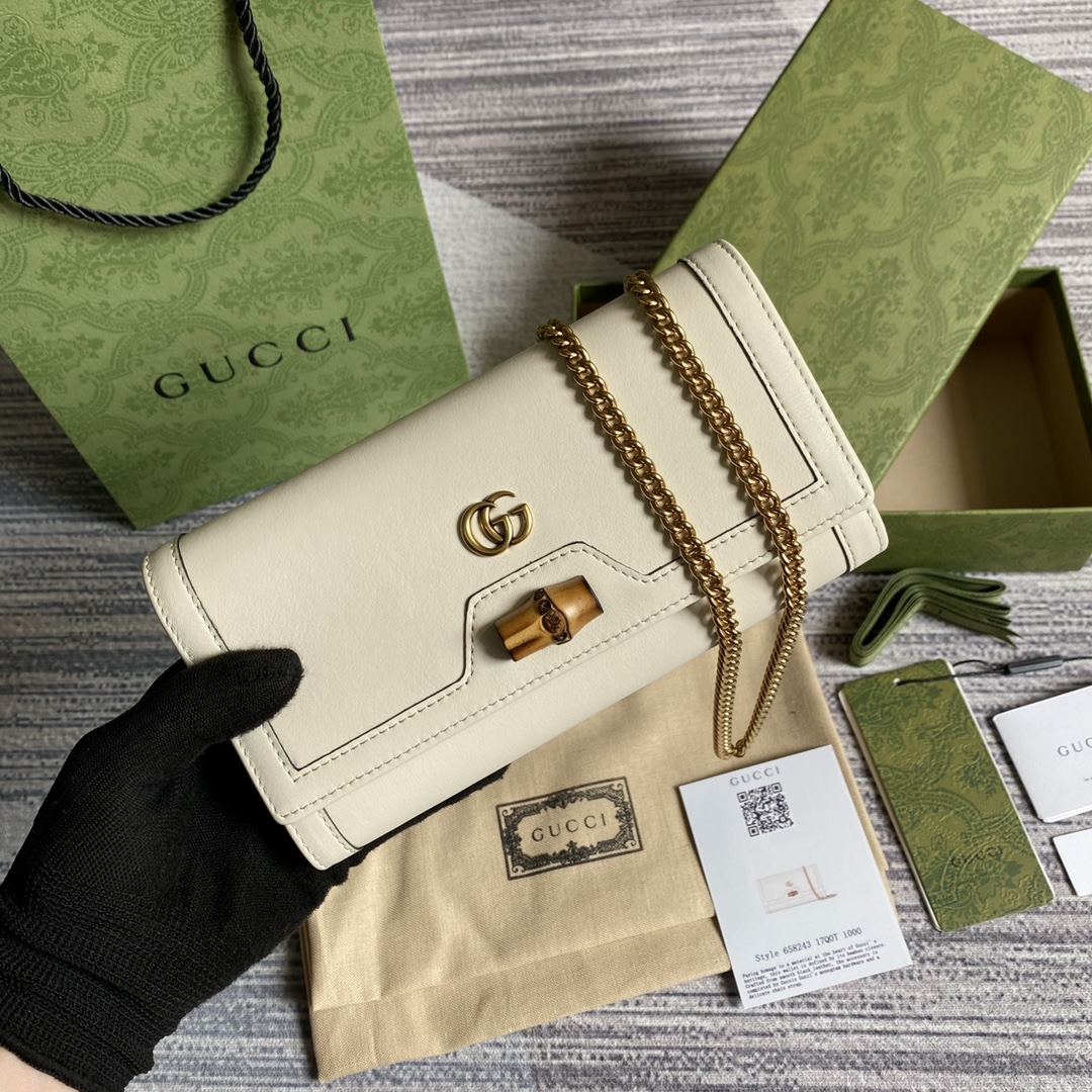 Replica Gucci 658243 Diana Chain Wallet with Bamboo White Leather