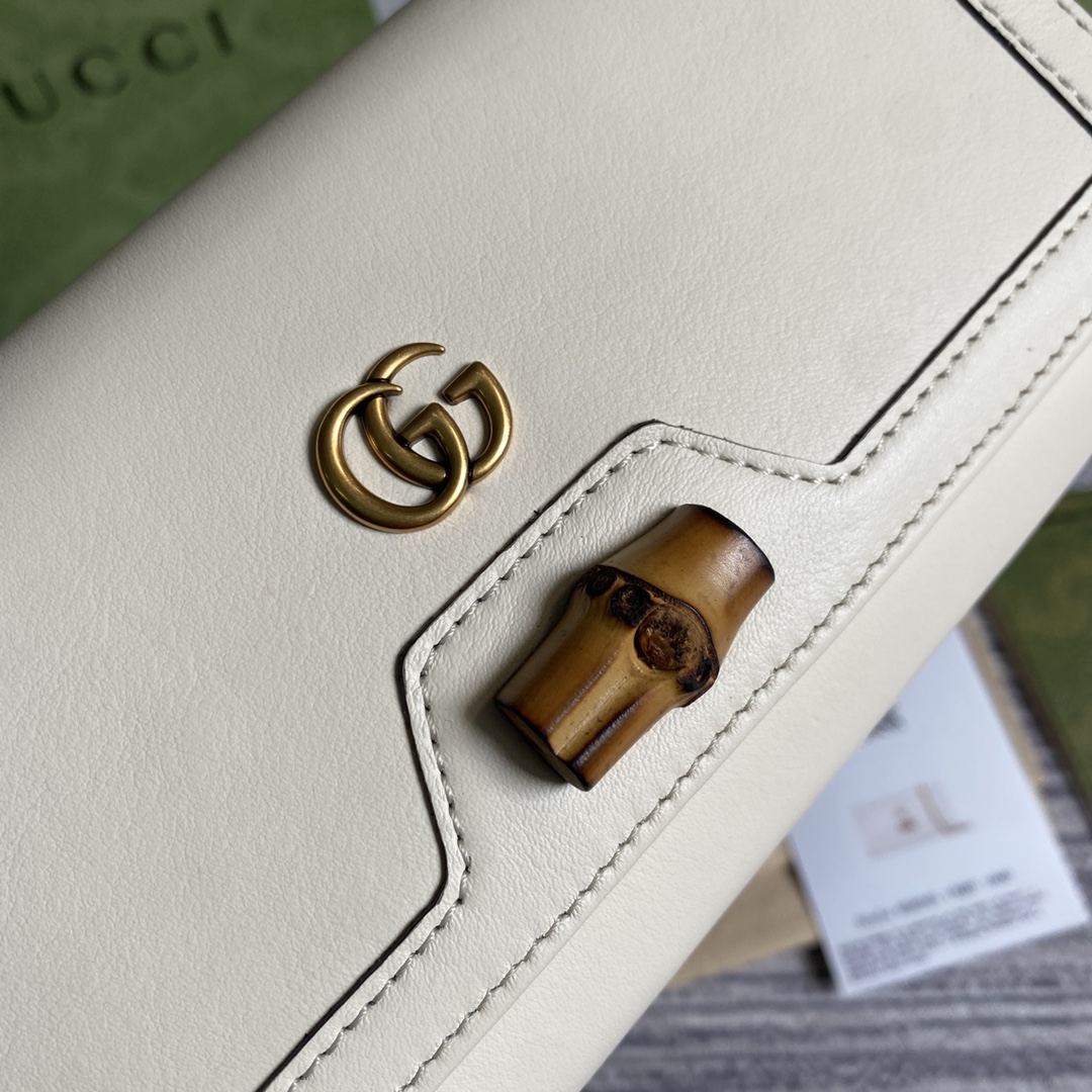 Replica Gucci 658243 Diana Chain Wallet with Bamboo White Leather