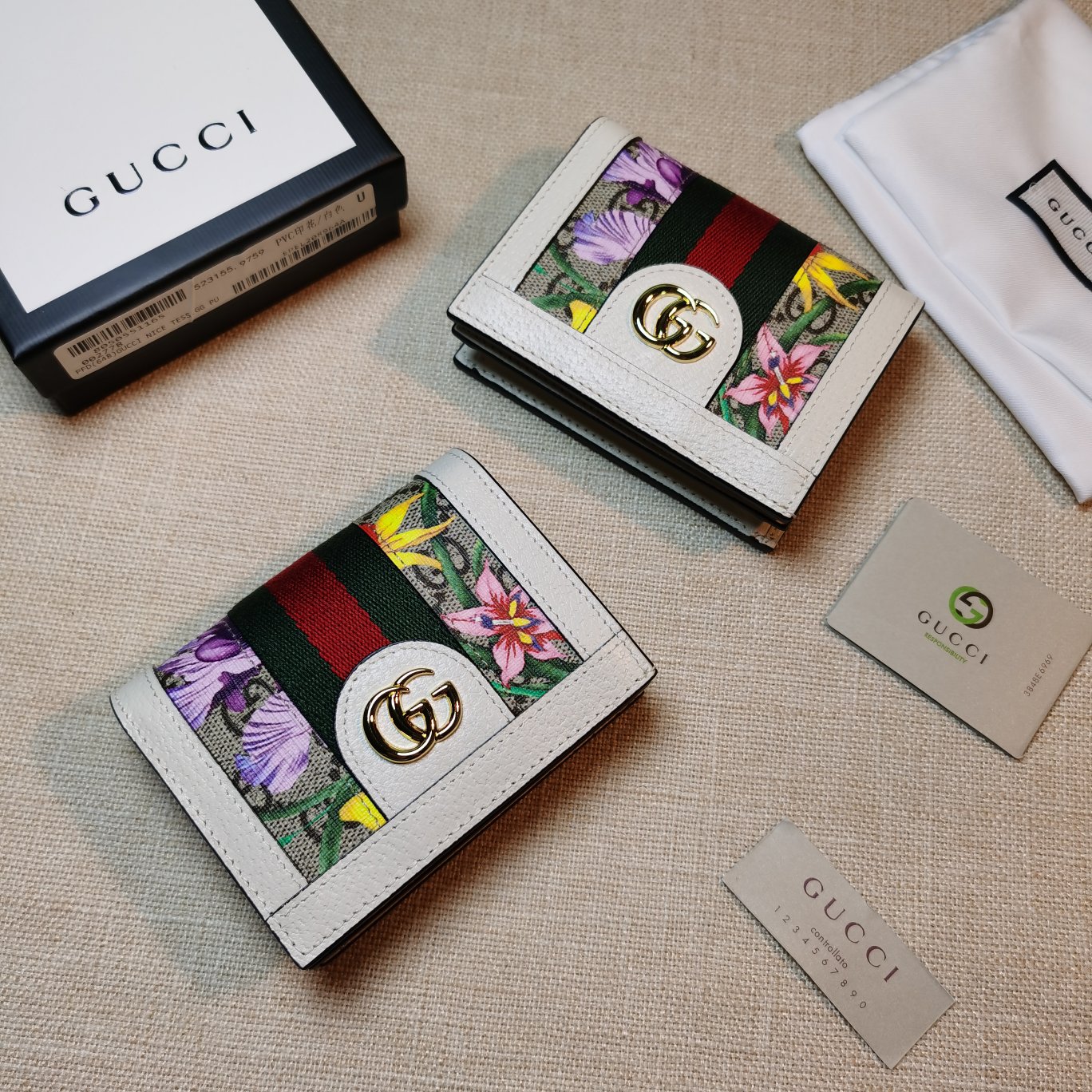 Replica Gucci Card Case Wallet White 523155