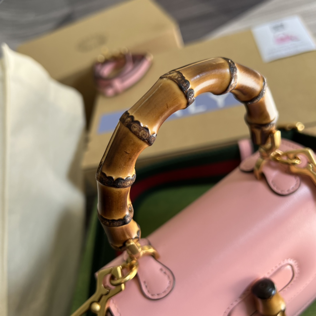 Replica Gucci Mini Top Handle Bag with Bamboo Pink 686864 High End