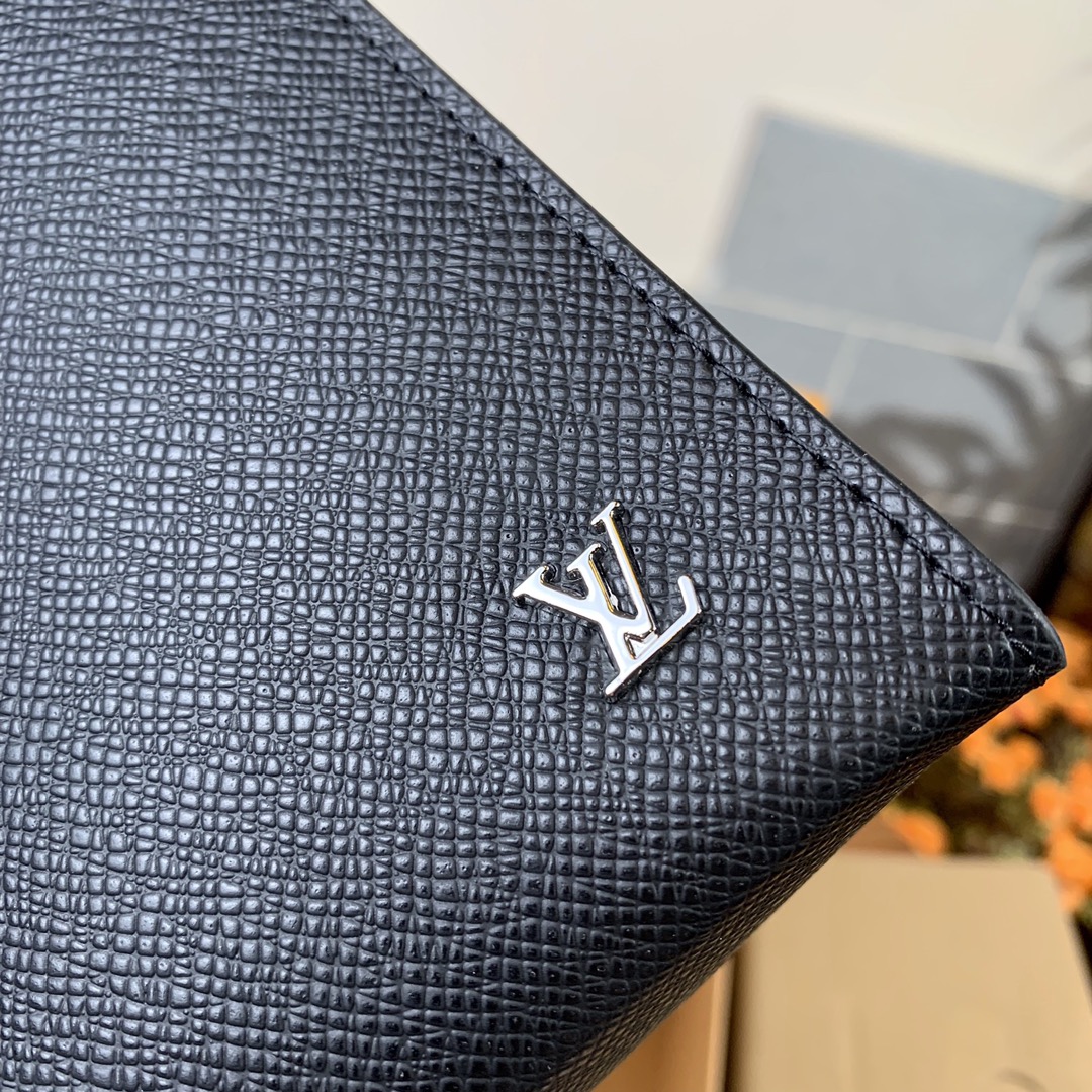 Replica LV Toiletry Pouch 26 in Monogram 008