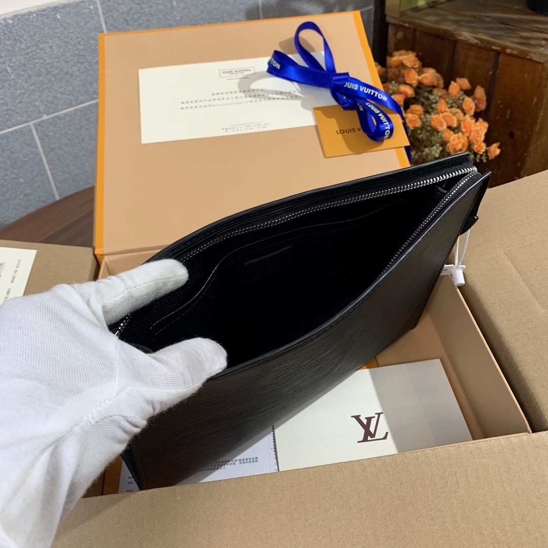 Replica LV Toiletry Pouch 26 in Monogram 010