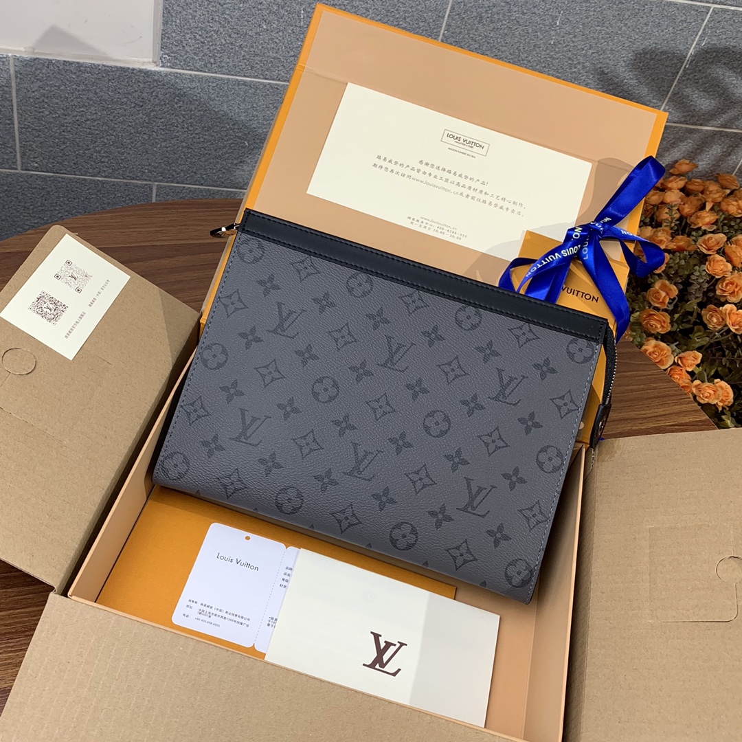 Replica LV Toiletry Pouch 26 in Monogram 027