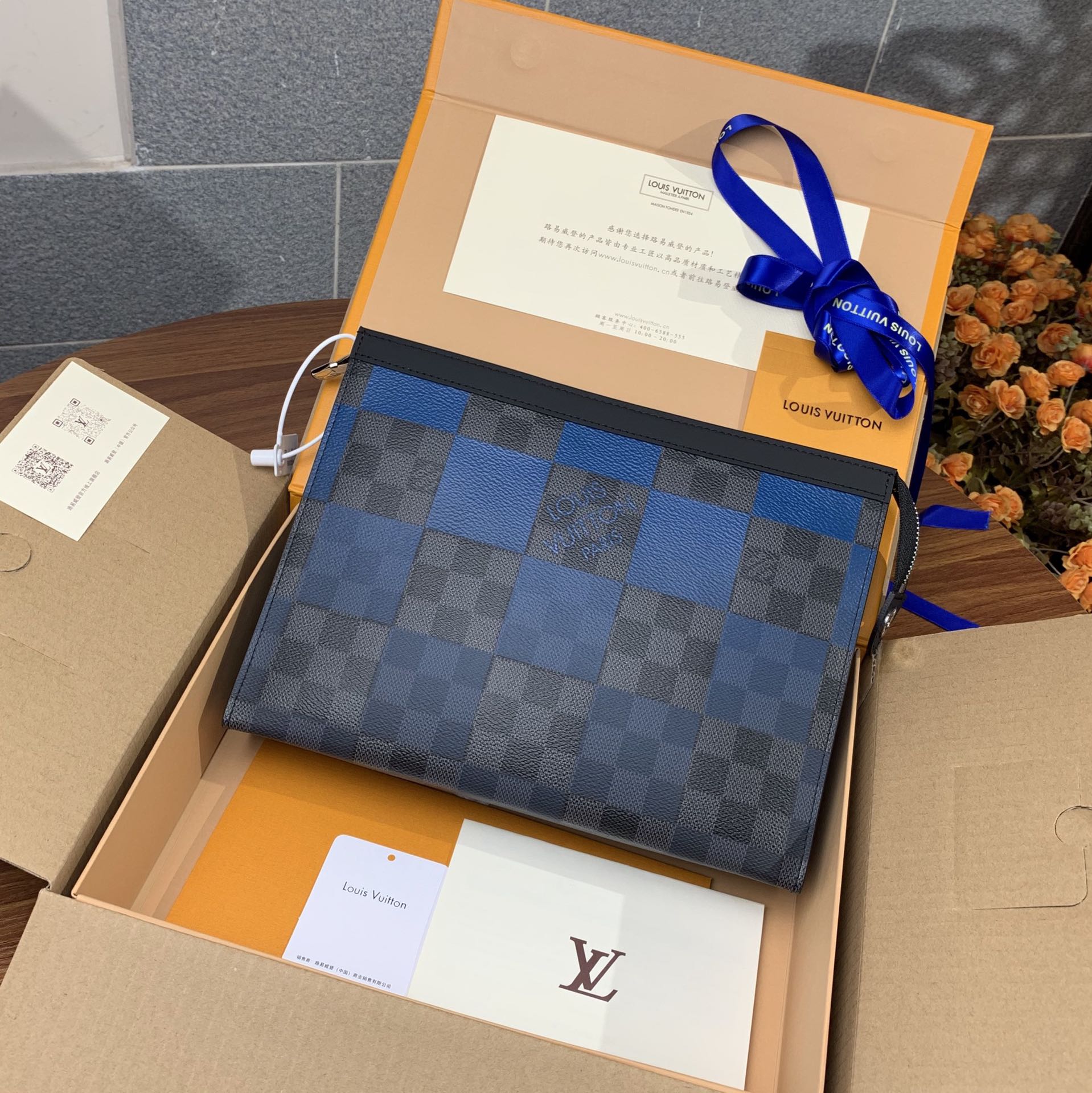 Replica LV Toiletry Pouch 26 in Monogram 030