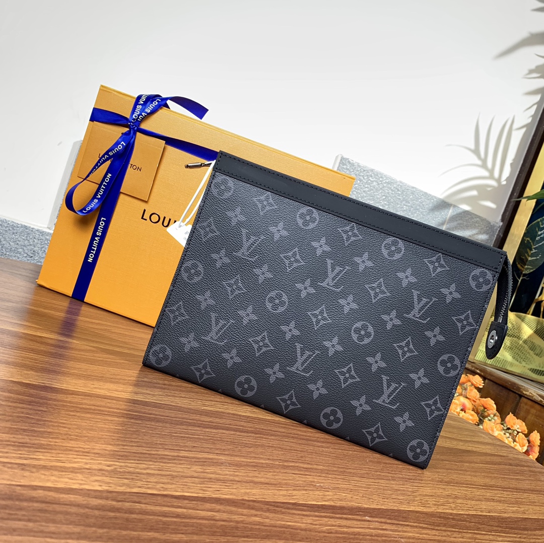 Replica LV Toiletry Pouch 26 in Monogram 033
