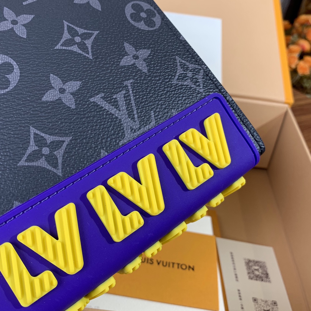 Replica LV Toiletry Pouch 26 in Monogram 034