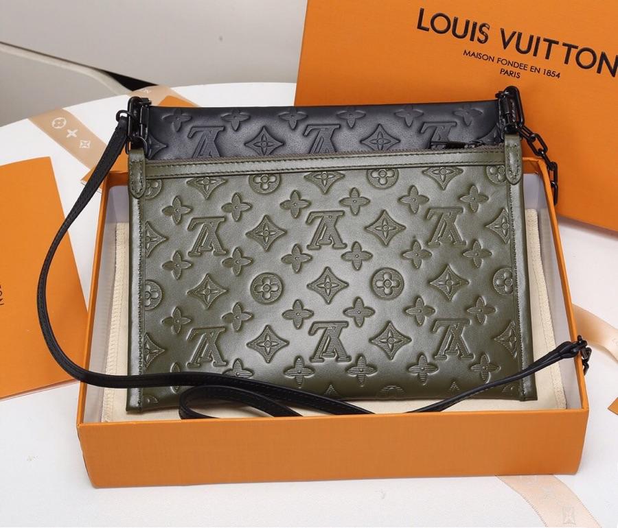 Replica Louis Vuitton Double Flat Messenger Created from Two Separate Zip-close Pouches M44635