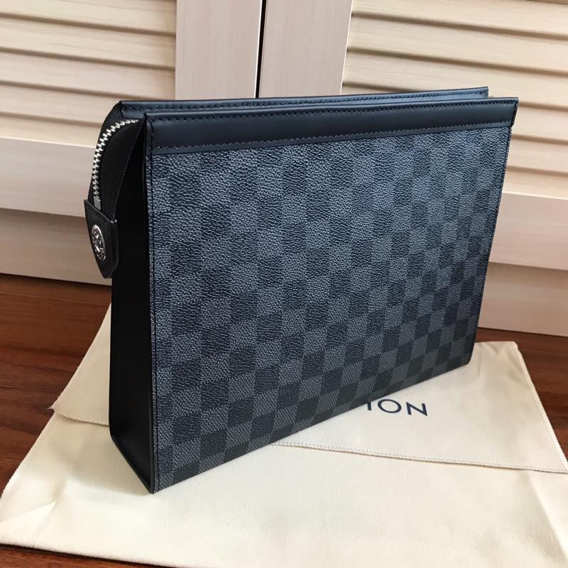 Replica Louis Vuitton M41696 Men Pochette Voyage Pouch 26 Damier Graphite