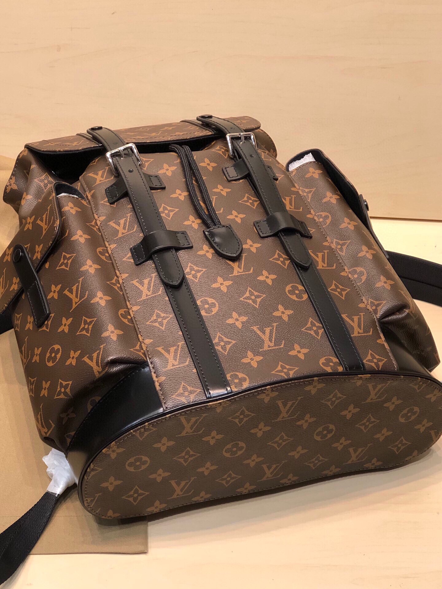 Replica Louis Vuitton M43735 Christopher PM Monogram Canvas Body