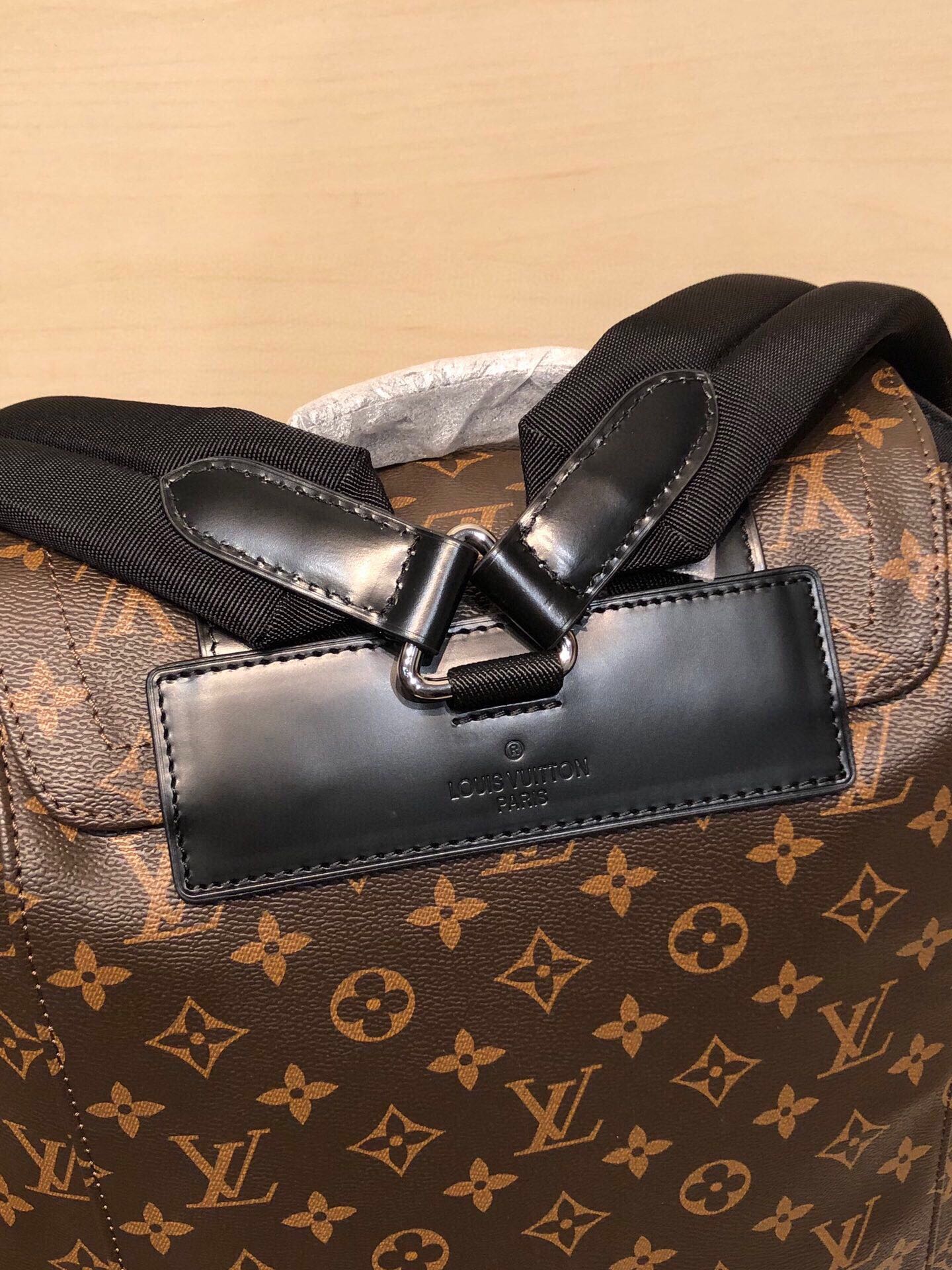 Replica Louis Vuitton M43735 Christopher PM Monogram Canvas Body