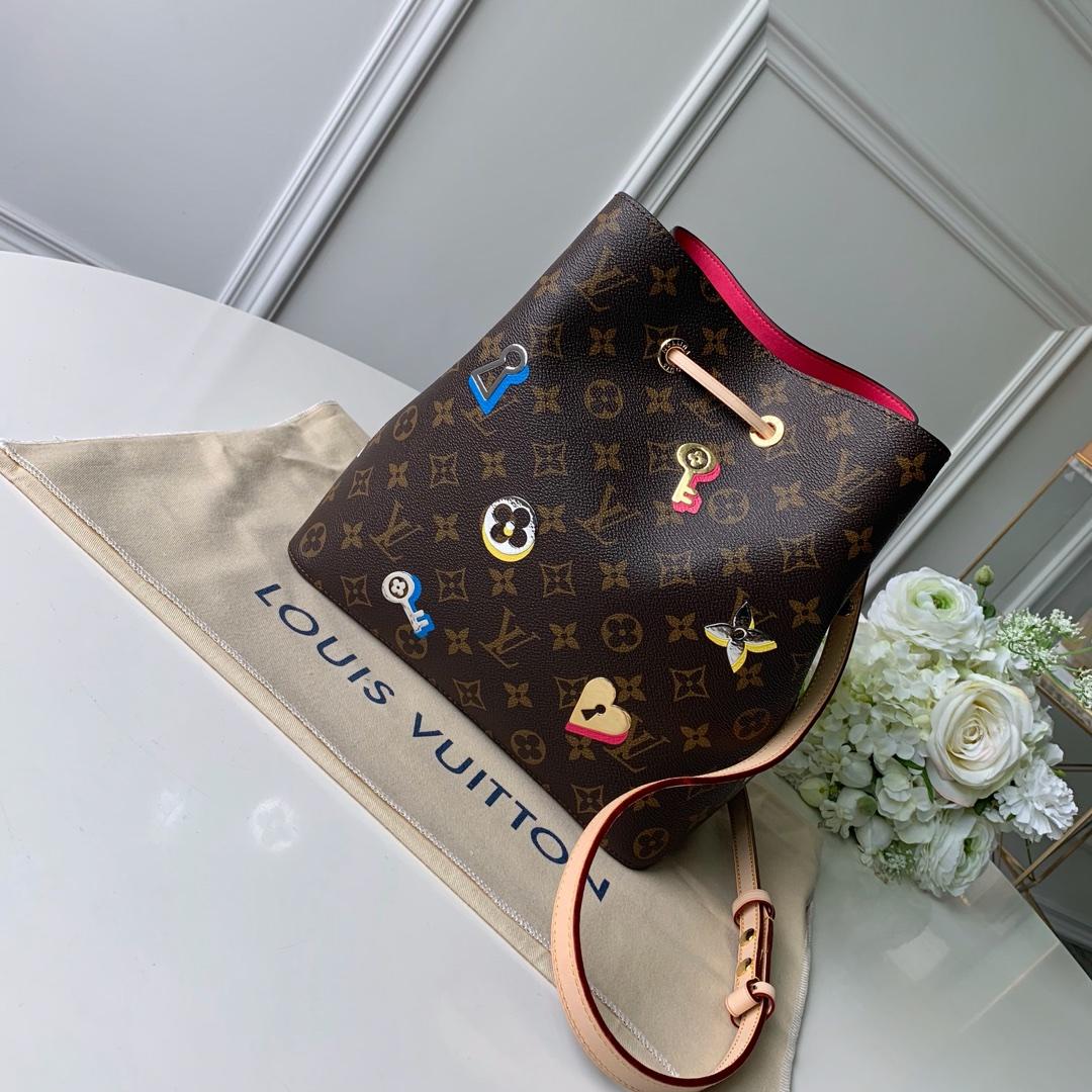 Replica Louis Vuitton M44369 NeoNoe Monogram Coated Canvas with Gold- or Silver-Tone Fused Metallic-Foil Motifs