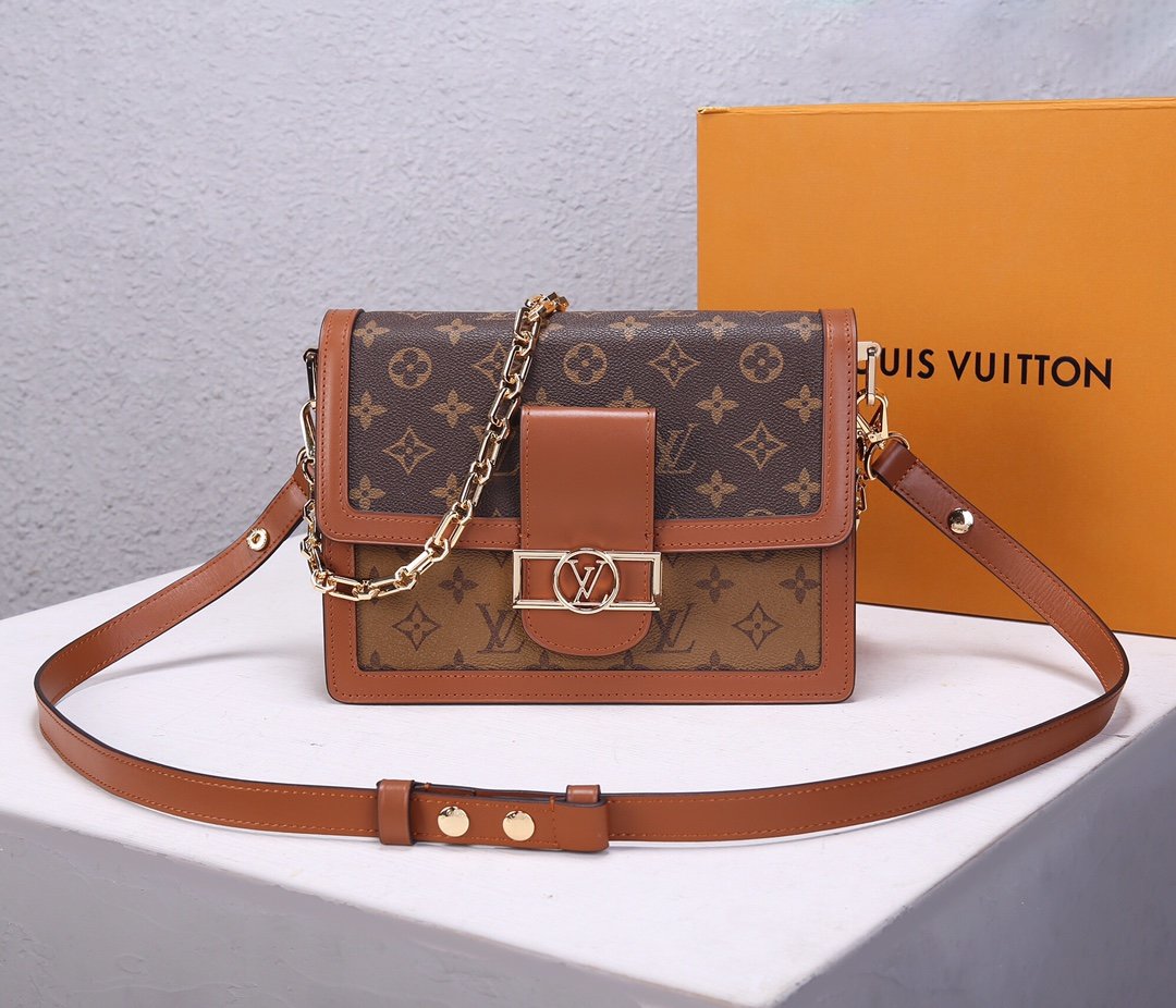 Replica Louis Vuitton M44391 Dauphine MM Latest it Bag Monogram