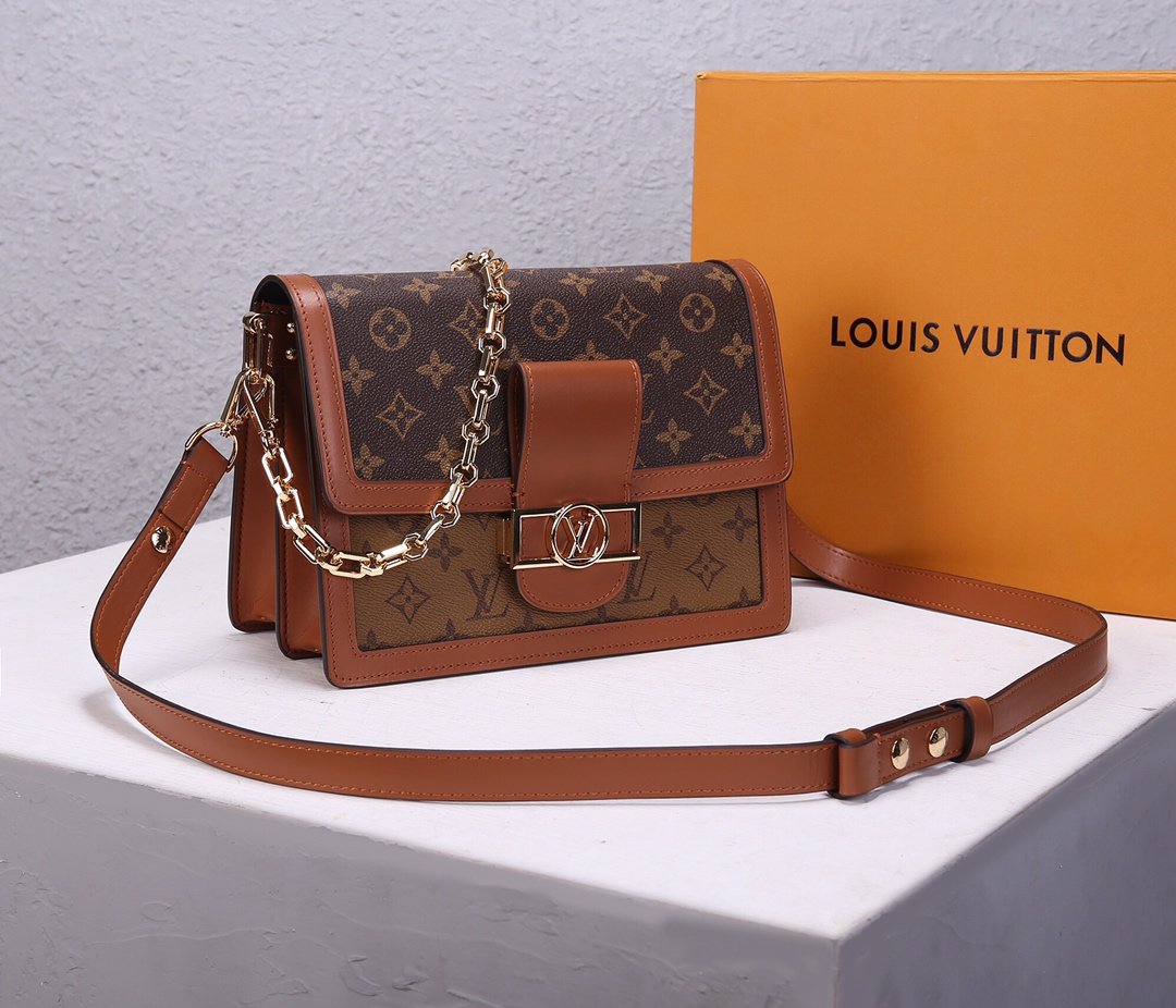 Replica Louis Vuitton M44391 Dauphine MM Latest it Bag Monogram