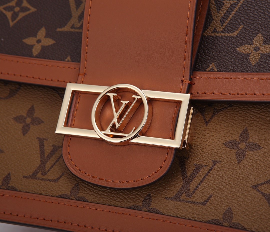 Replica Louis Vuitton M44391 Dauphine MM Latest it Bag Monogram