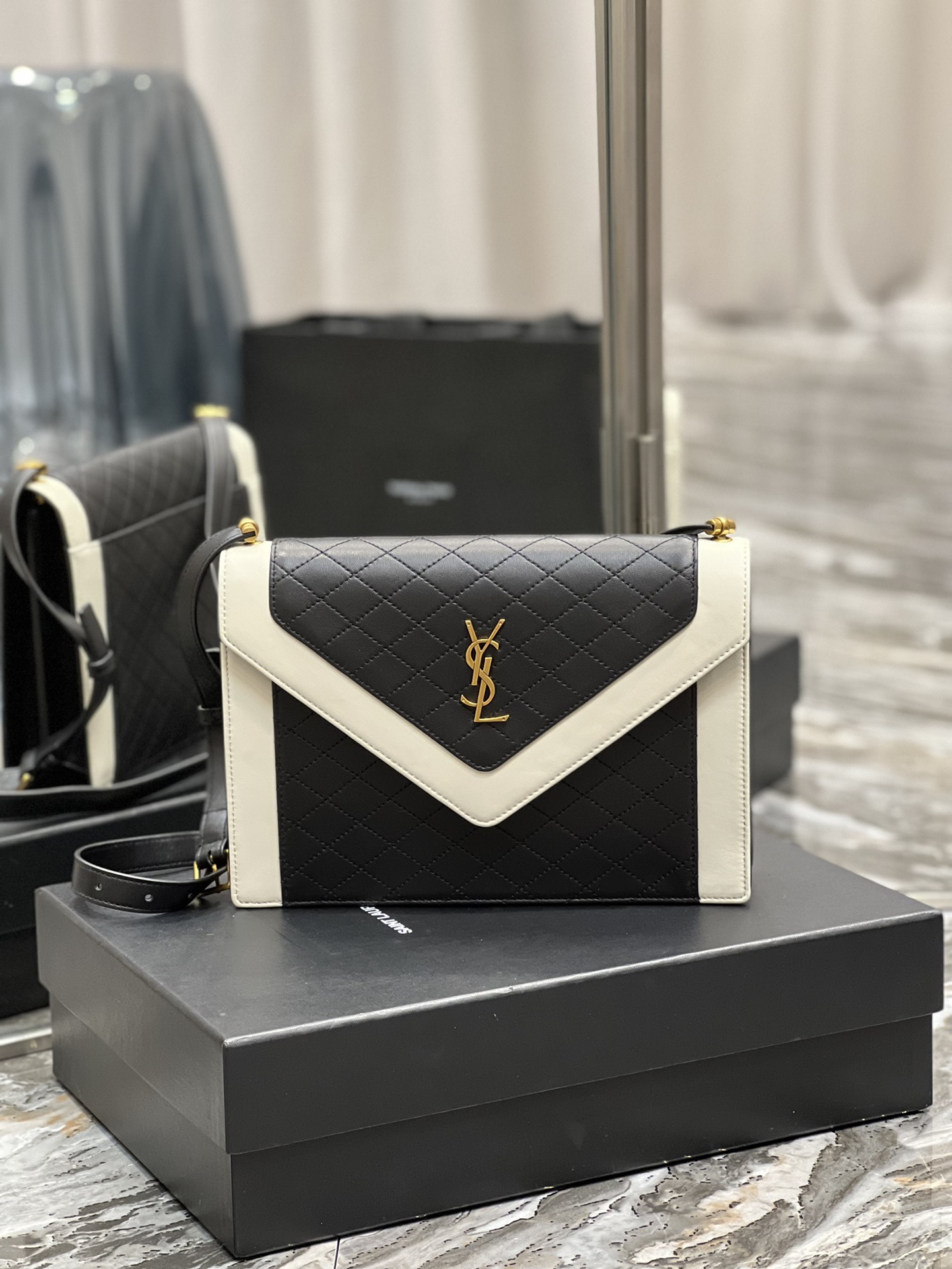 Replica Louis Vuitton M45379 Men New Cabas Zippe GM Briefcase Monogram Eclipse Canvas Low Price Black