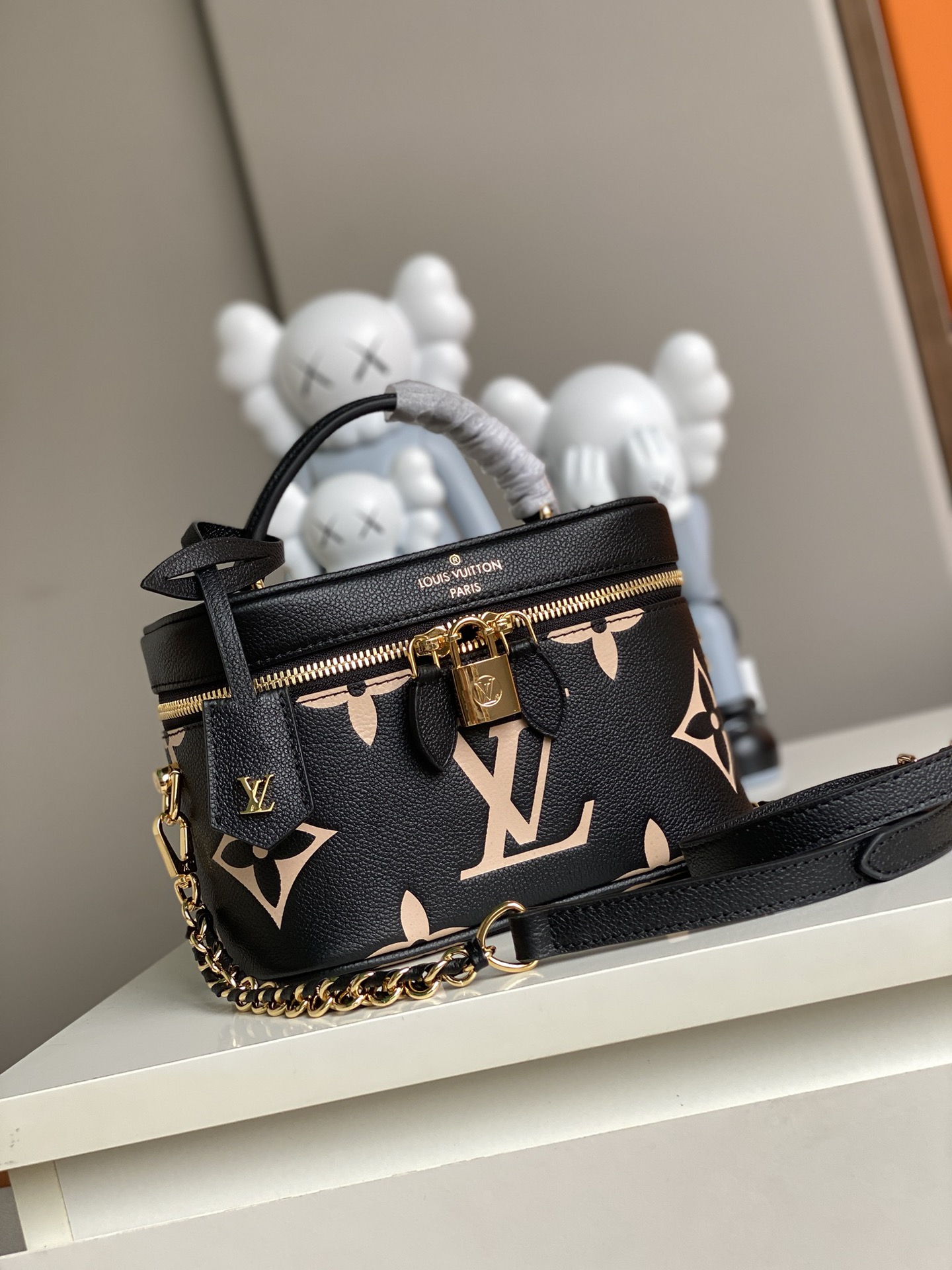 Replica Louis Vuitton M45608 Vanity PM handbag Embossed Grained Cowhide Leather