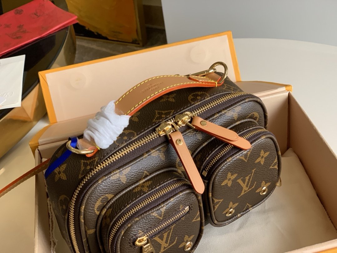 Replica Louis Vuitton M45672 Belt Bag