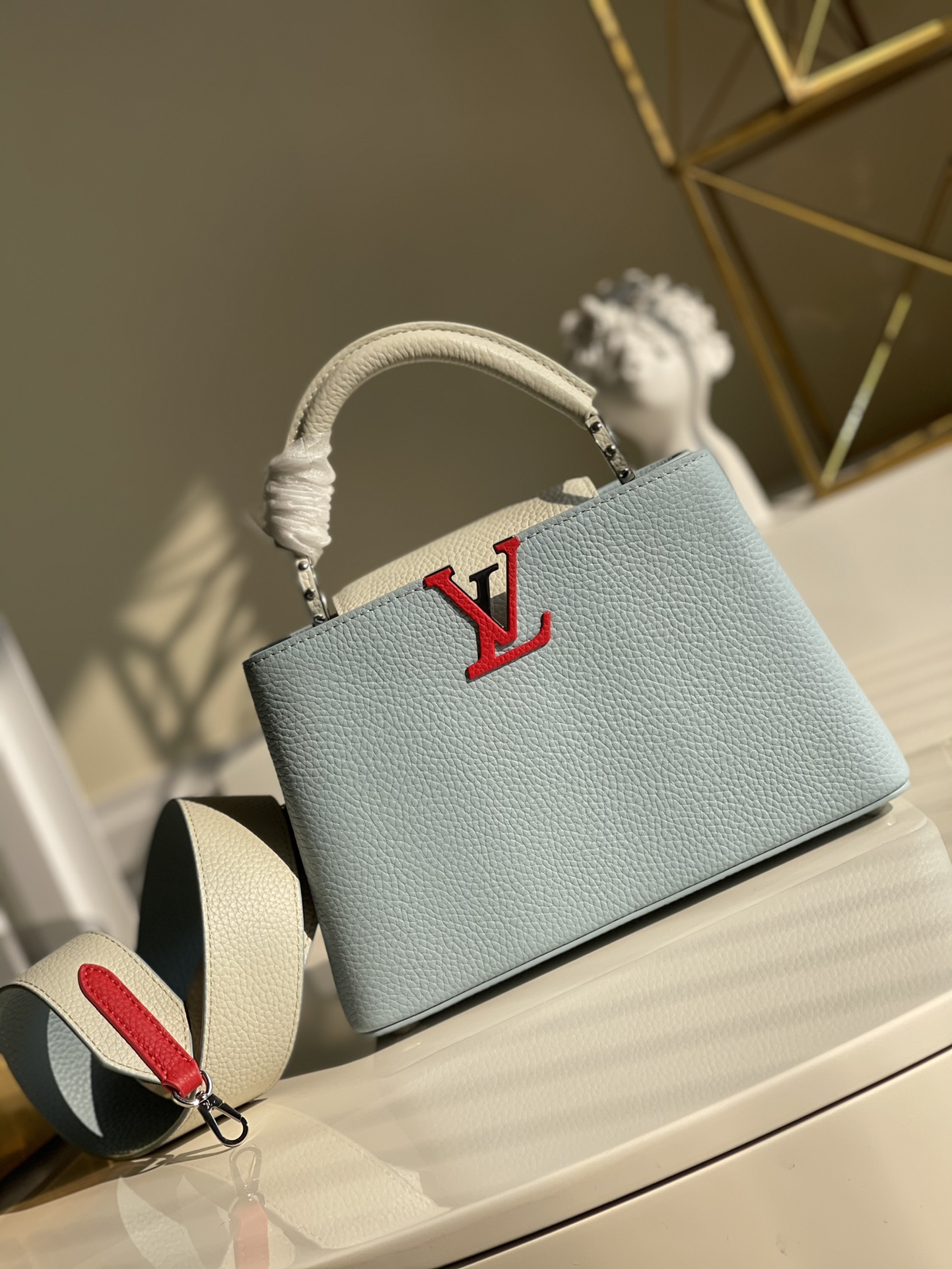 Replica Louis Vuitton M548865 Capucines BB Handbag Olympe Blue Red White Taurillon Leather