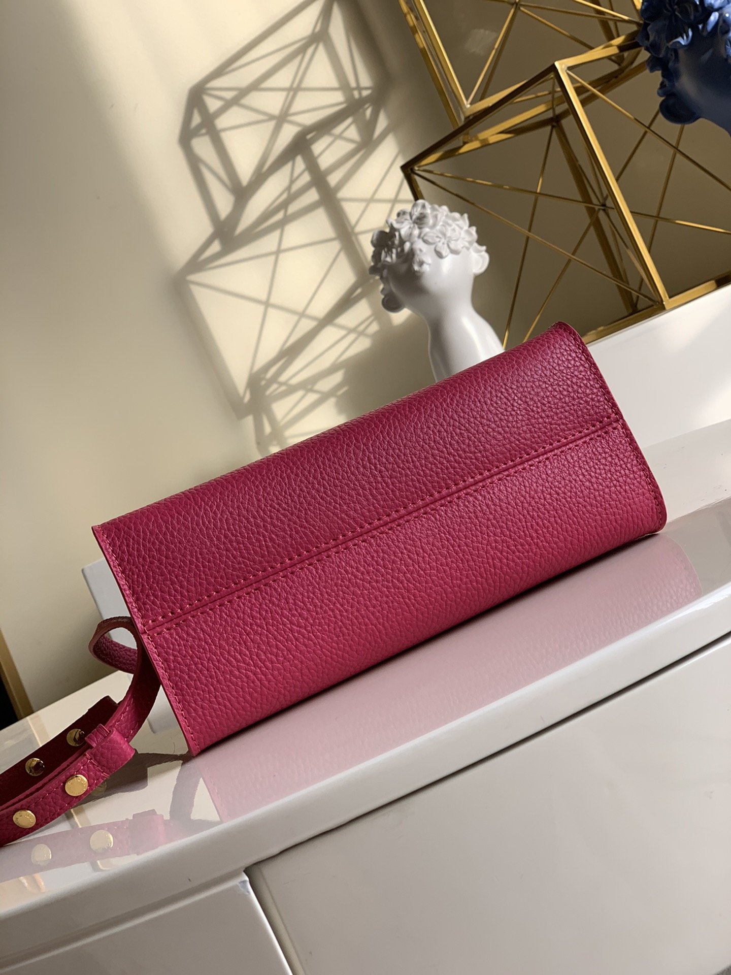 Replica Louis Vuitton M57096 Twist One Handle PM Taurillon Leather Orchid��??e Pink