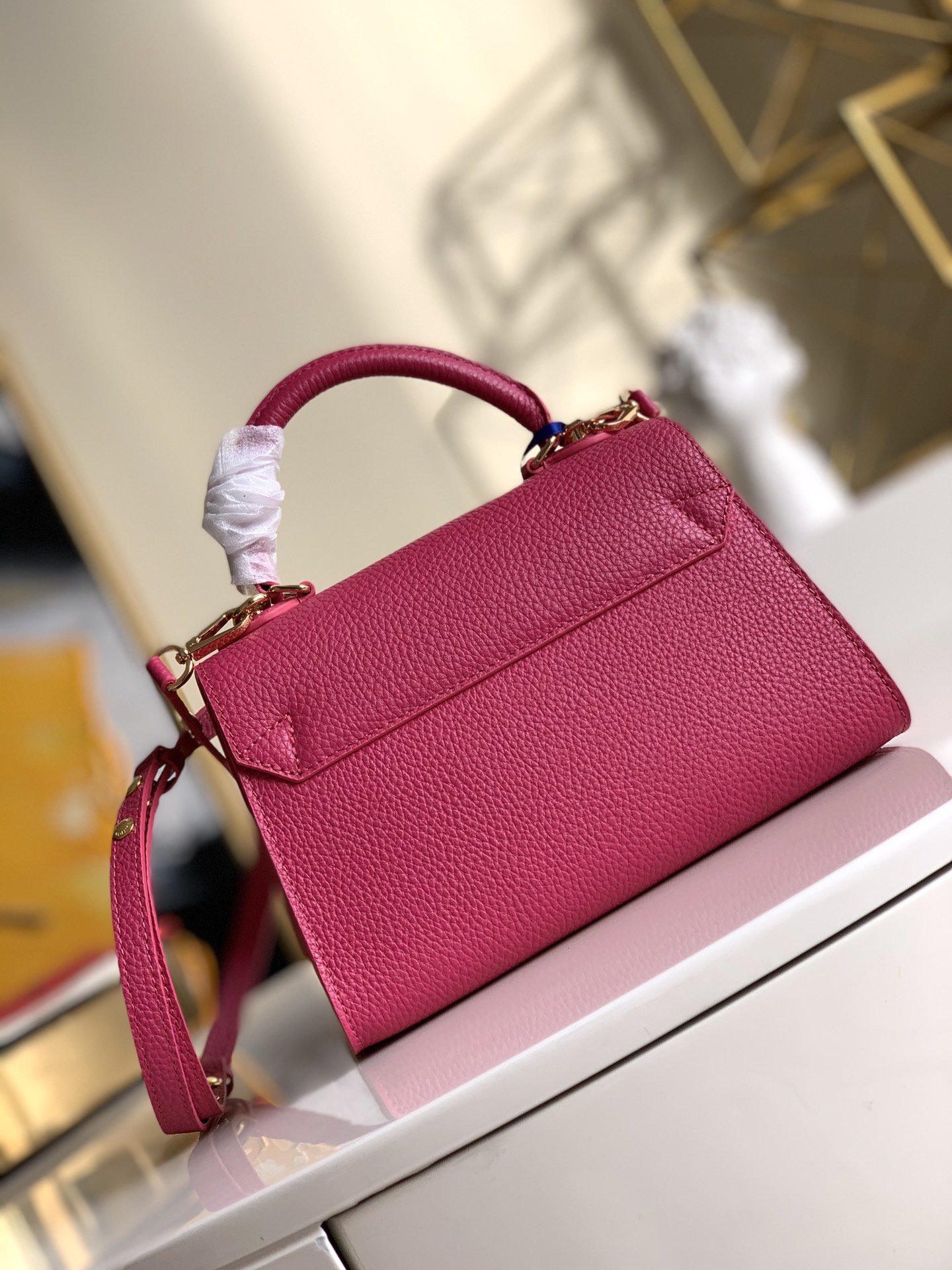 Replica Louis Vuitton M57096 Twist One Handle PM Taurillon Leather Orchid茅e Pink