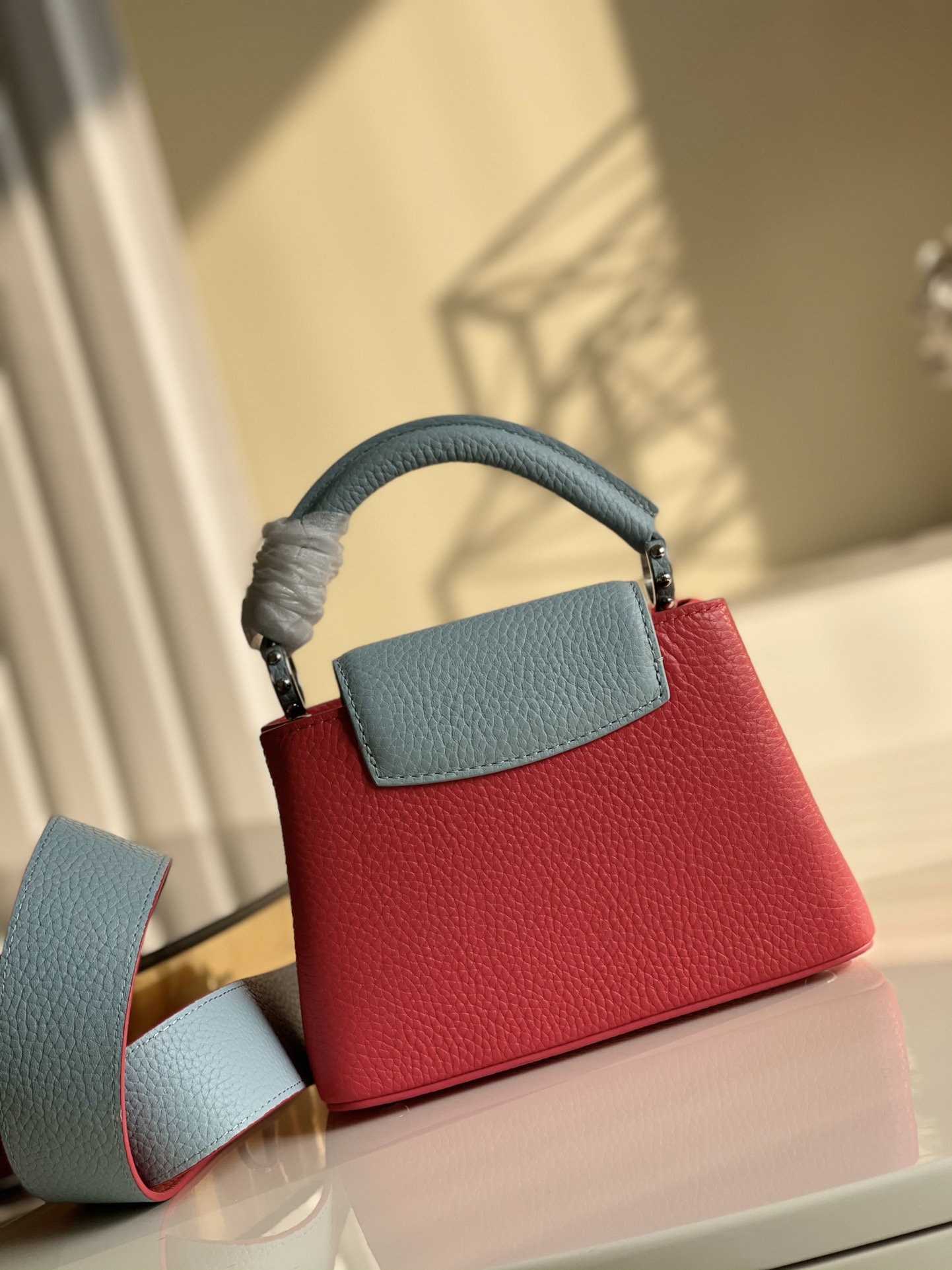 Replica Louis Vuitton M57520 Capucines Mini Handbag Coral Greige Beige Olympe Blue Taurillon Leather