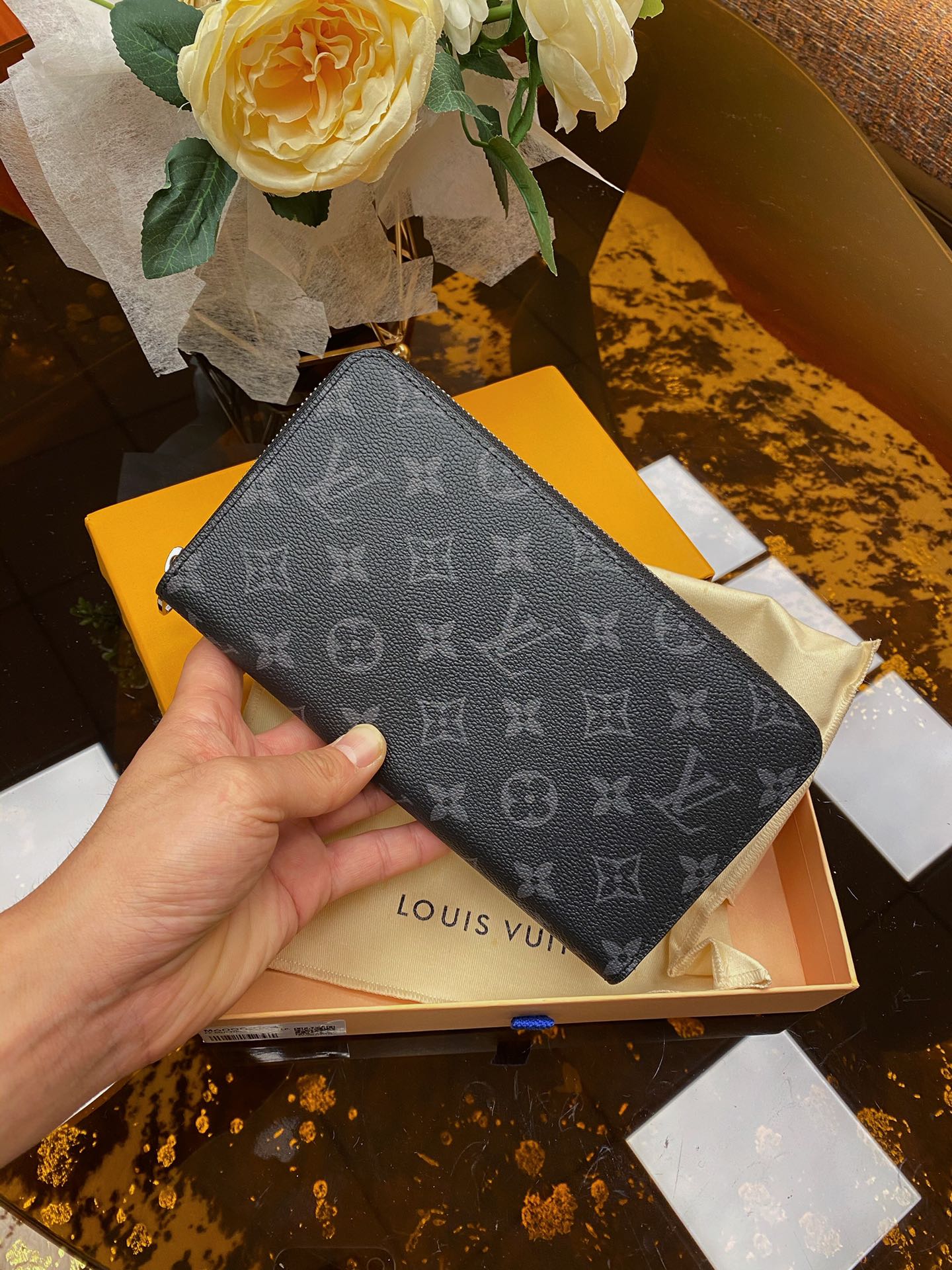 Replica Louis Vuitton M60002 Zippy Wallet