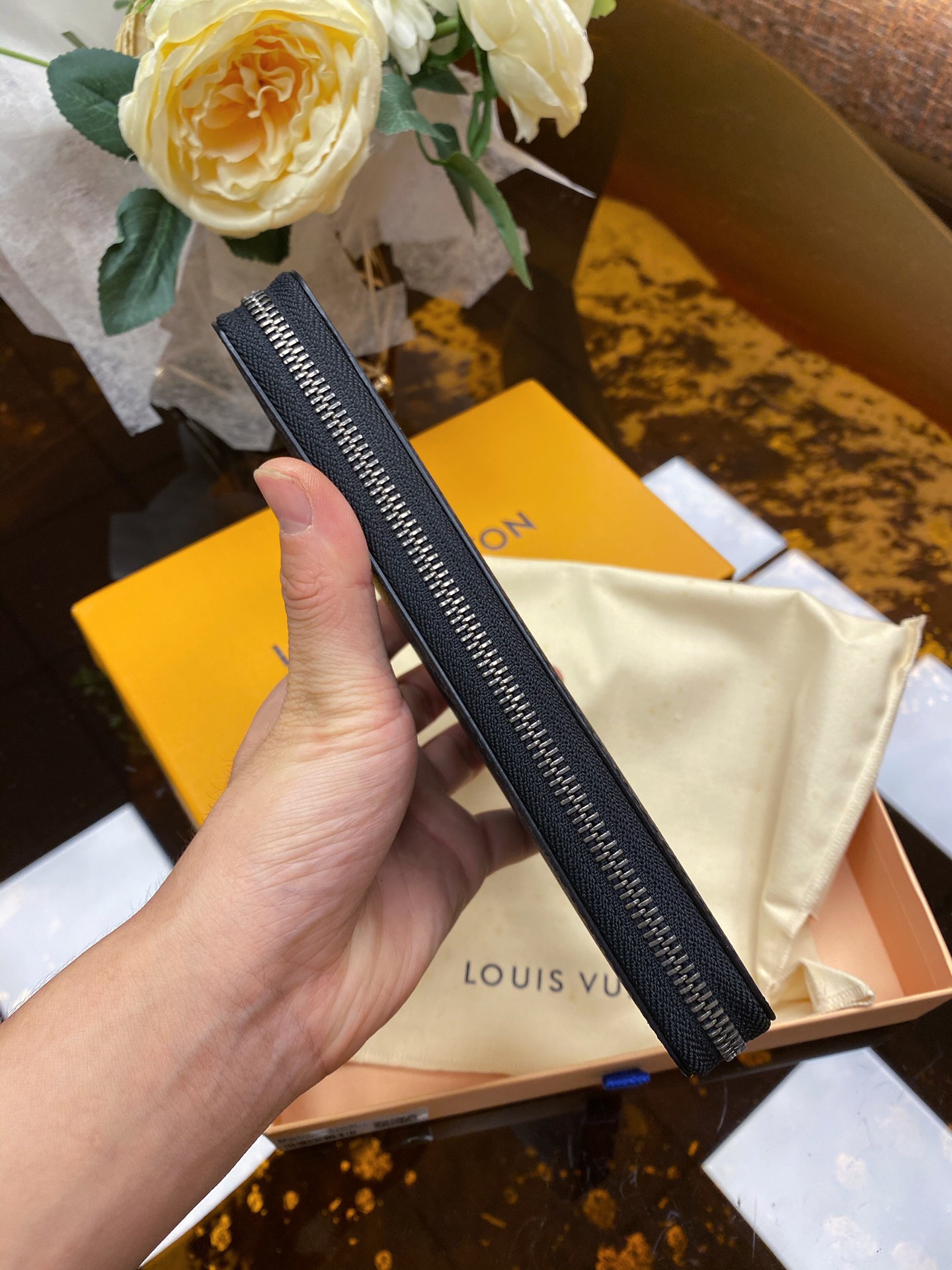 Replica Louis Vuitton M60002 Zippy Wallet