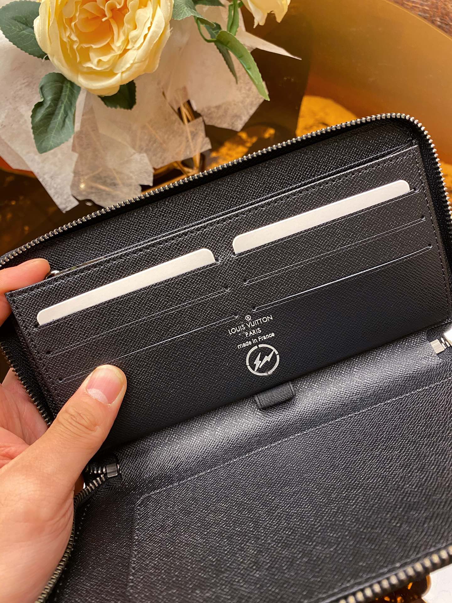 Replica Louis Vuitton M60002 Zippy Wallet