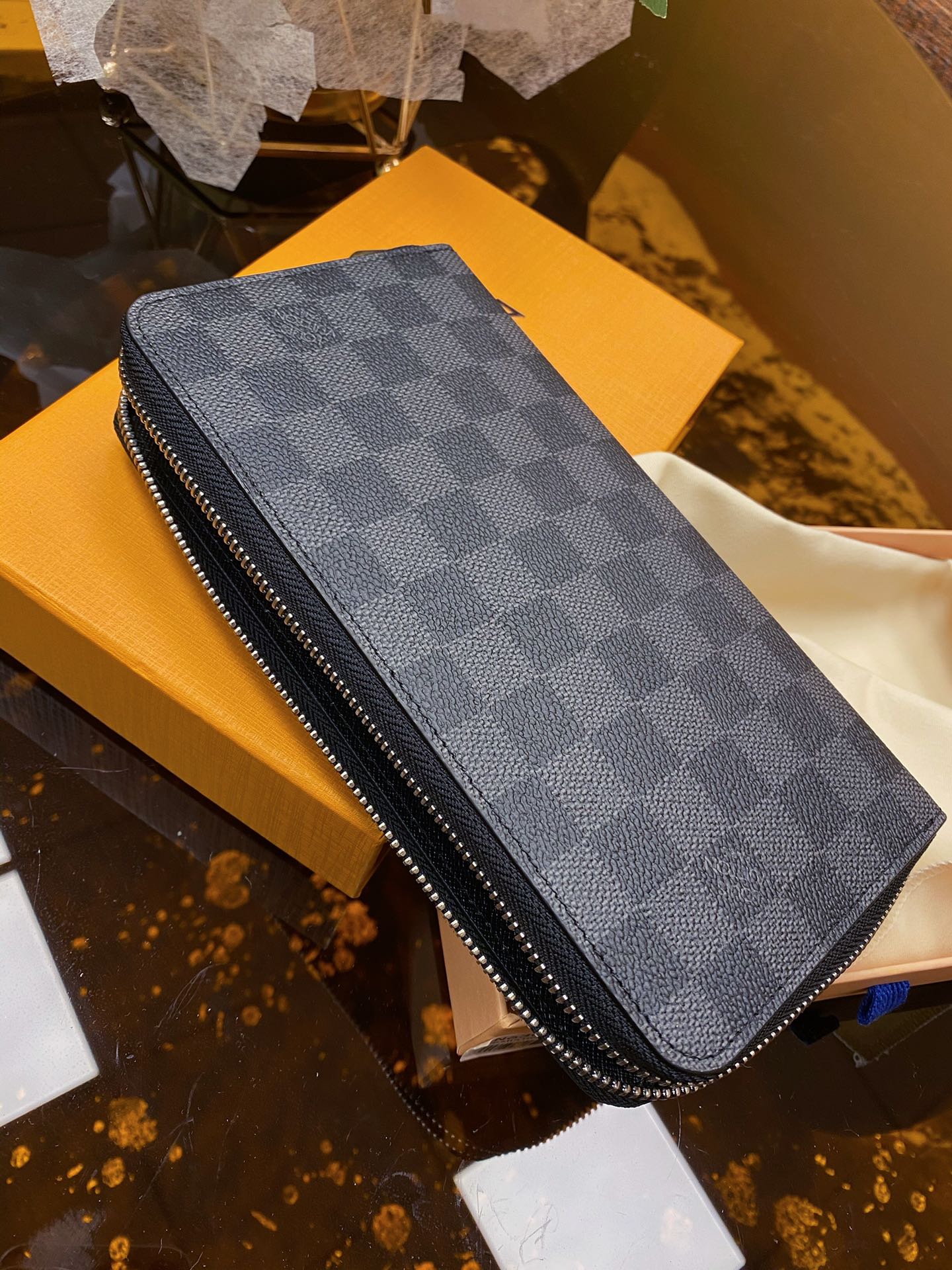 Replica Louis Vuitton M63077 Zippy Wallet