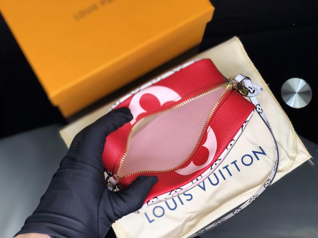 Replica Louis Vuitton M67601 Beach Pouch Rouge Monogram Coated Canvas and Transparent PVC