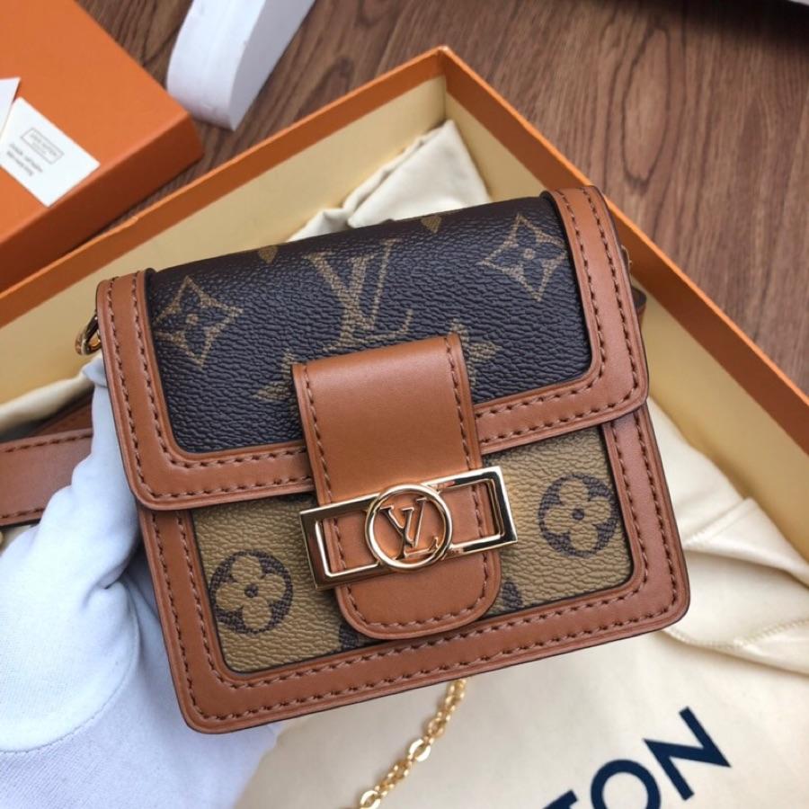 Replica Louis Vuitton M68621 Women Bumbag Dauphine BB Monogram