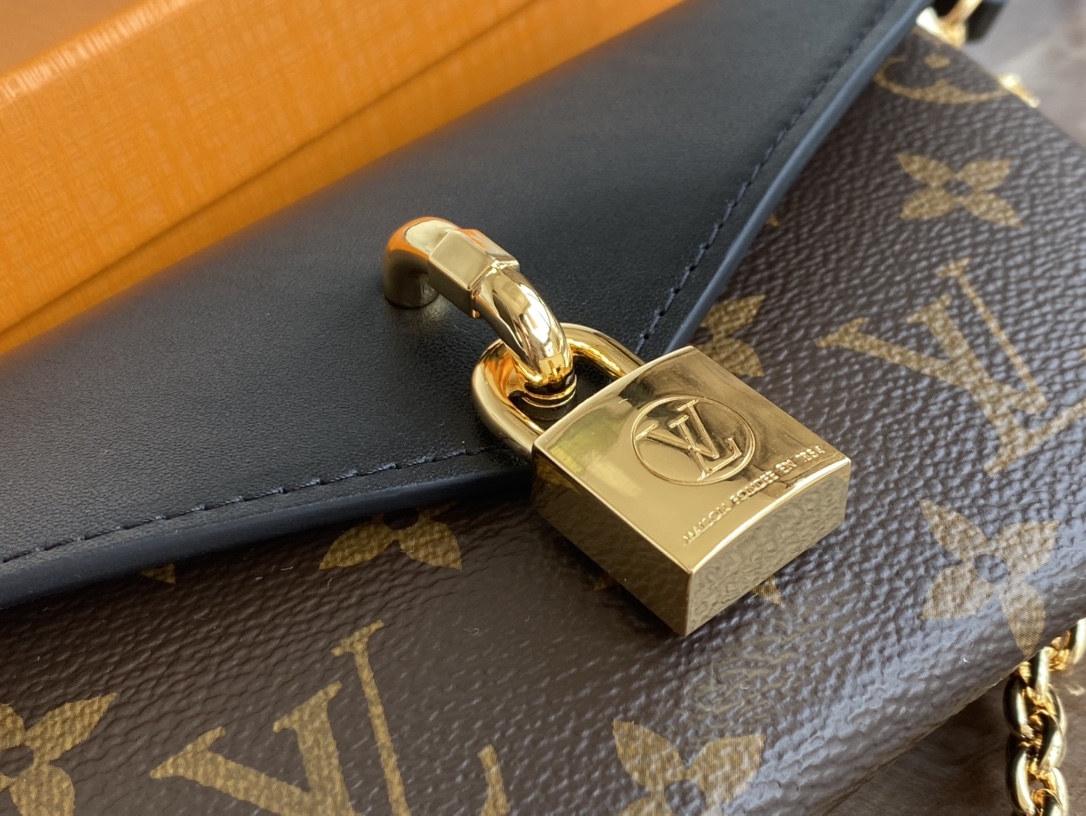 Replica Louis Vuitton M80559 Padlock On Strap Monogram Coated Canvas and Cowhide-Leather Black