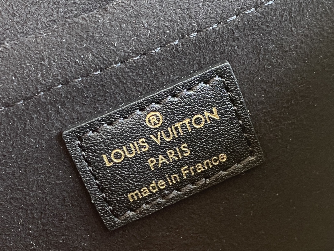 Replica Louis Vuitton M80559 Padlock On Strap Monogram Coated Canvas and Cowhide-Leather Black