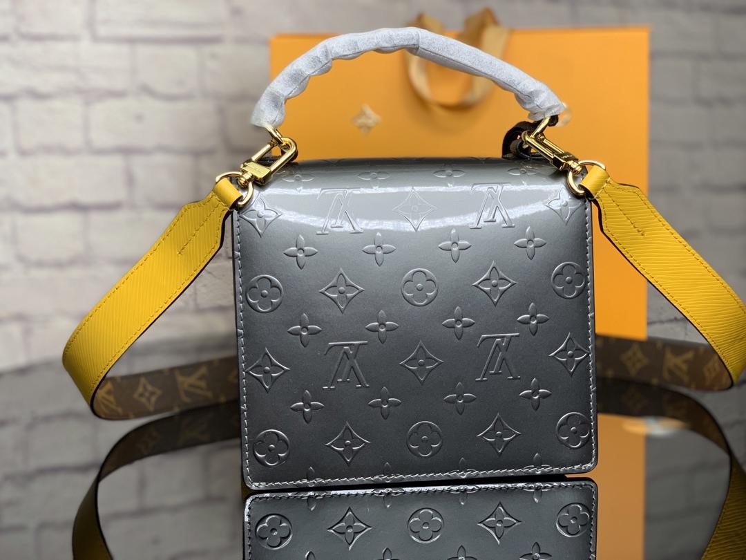 Replica Louis Vuitton M90376 Spring Street Debossed Monogram Vernis Patent Cowhide Leather 9ZB