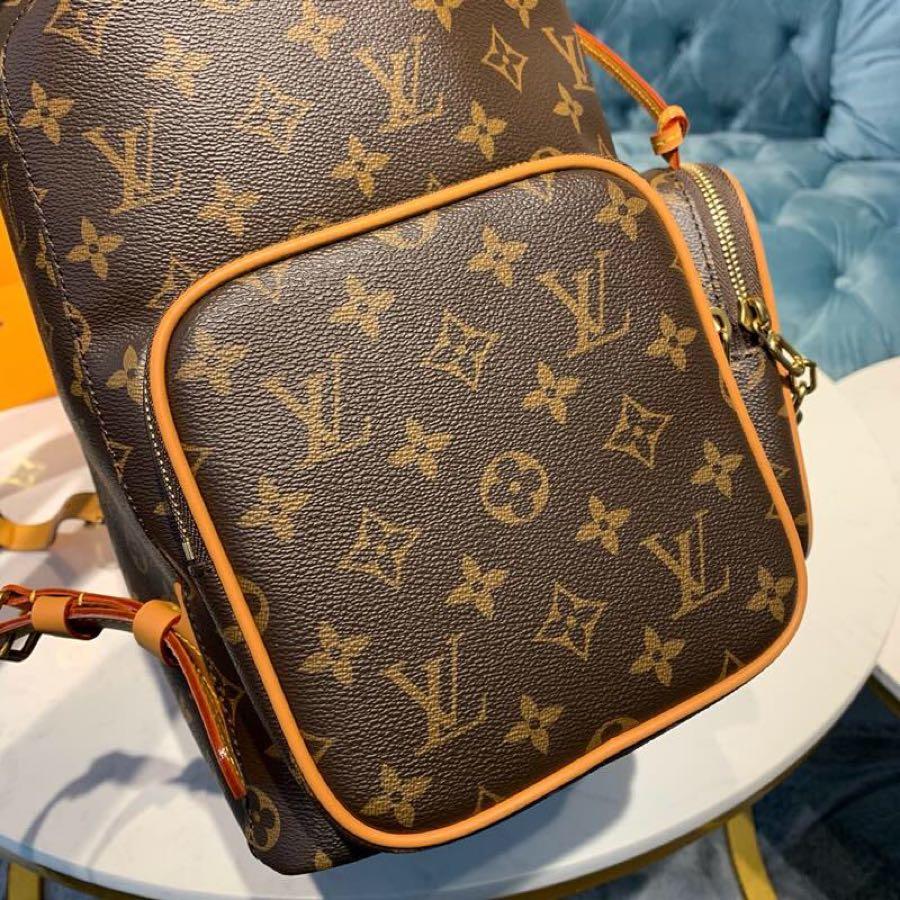 Replica Louis Vuitton Men Backpack Trio in Monogram Canva M44658