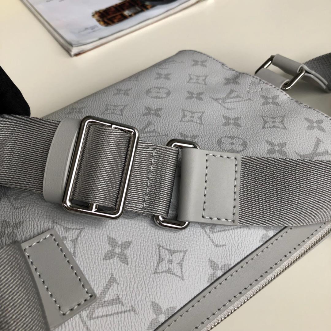 Replica Louis Vuitton Men Chalk Backpack Fashion-Forward Combination of Practical Detailing and House Signatures M44616