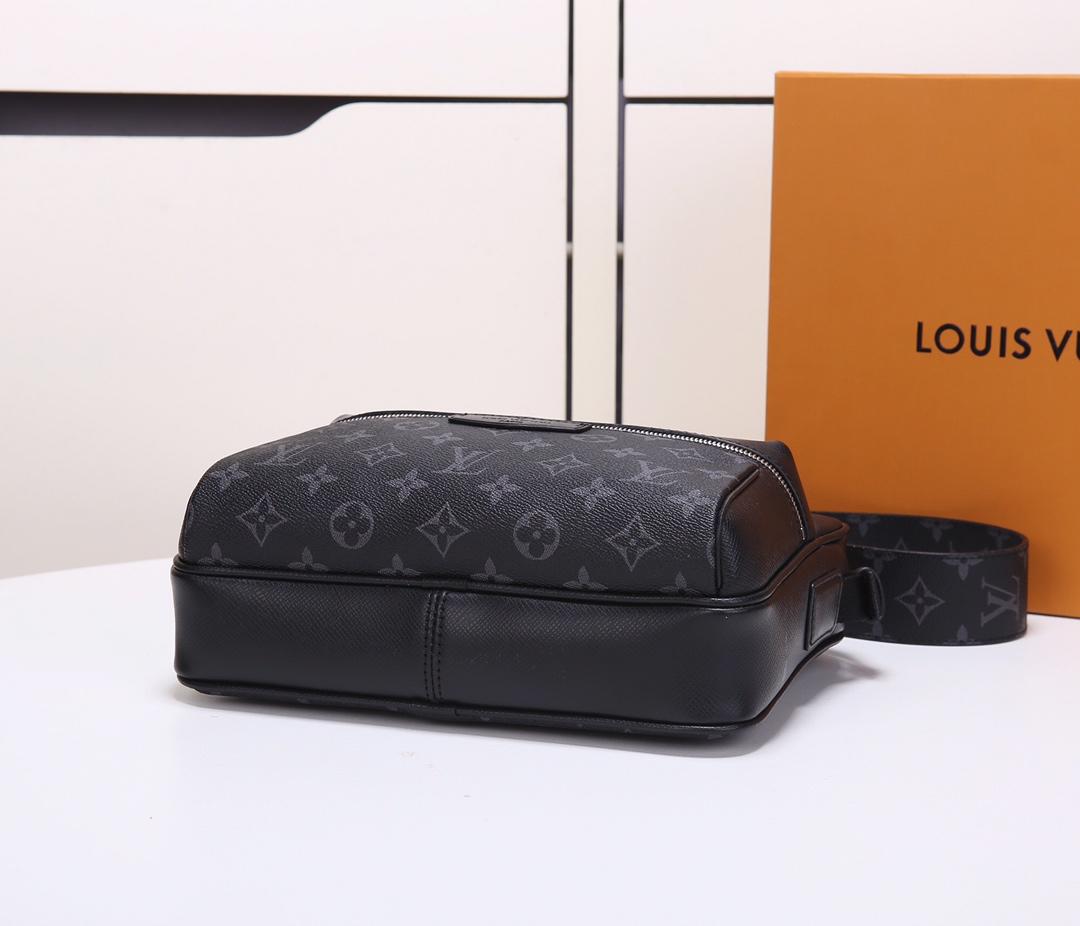 Replica Louis Vuitton Men M33435 Outdoor Messenger PM Taiga Cowhide Leather Noir