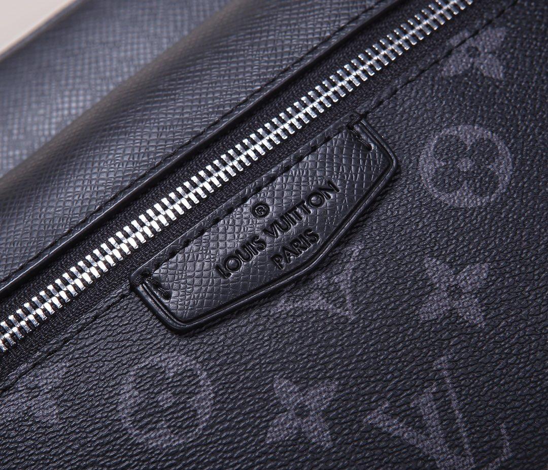 Replica Louis Vuitton Men M33435 Outdoor Messenger PM Taiga Cowhide Leather Noir