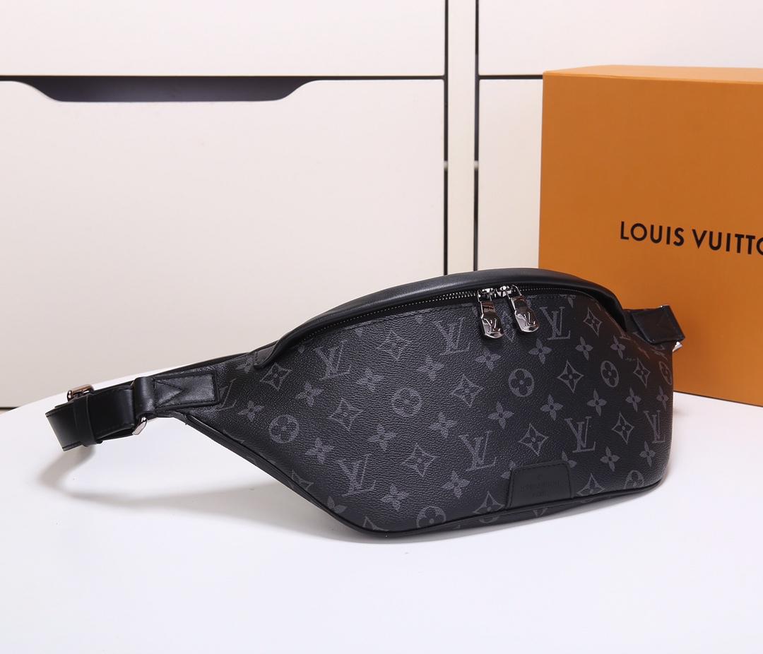 Replica Louis Vuitton Men M44388 Discovery Bumbag Embossed Monogram Shadow Calf Leather