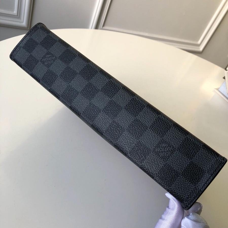 Replica Louis Vuitton Men Pochette Voyage MM Damier Graphite Canvas N41696