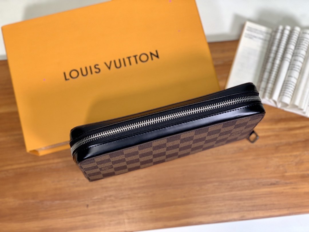 Replica Louis Vuitton Mens Zippy XL Wallet 